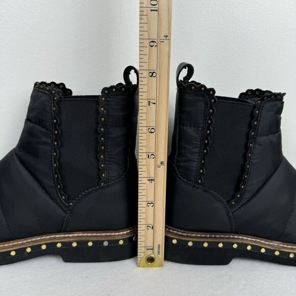 Free People Atlas Puffer Chelsea Boot EU 38, US 8 Black Leather Nylon Studs Goth - Picture 12 of 13